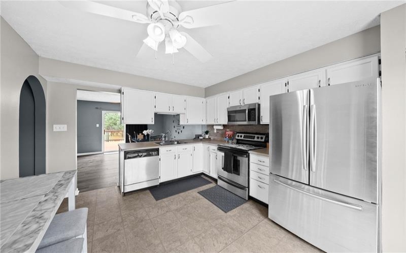 16 Cinque Terra Pl, Finleyville, 15332, 3 Bedrooms Bedrooms, 8 Rooms Rooms,2.2 BathroomsBathrooms,Residential,For Sale,Cinque Terra Pl,1766490