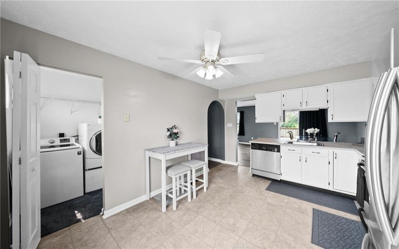 16 Cinque Terra Pl, Finleyville, 15332, 3 Bedrooms Bedrooms, 8 Rooms Rooms,2.2 BathroomsBathrooms,Residential,For Sale,Cinque Terra Pl,1766490