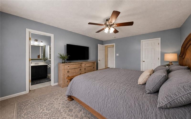 16 Cinque Terra Pl, Finleyville, 15332, 3 Bedrooms Bedrooms, 8 Rooms Rooms,2.2 BathroomsBathrooms,Residential,For Sale,Cinque Terra Pl,1766490