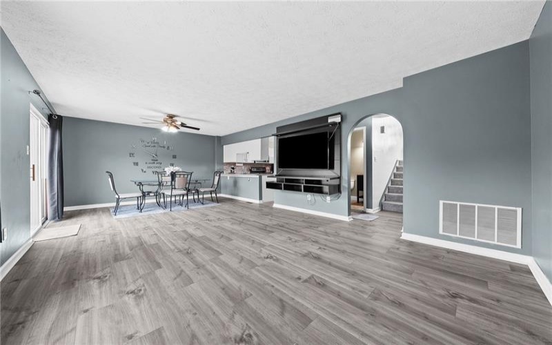 16 Cinque Terra Pl, Finleyville, 15332, 3 Bedrooms Bedrooms, 8 Rooms Rooms,2.2 BathroomsBathrooms,Residential,For Sale,Cinque Terra Pl,1766490