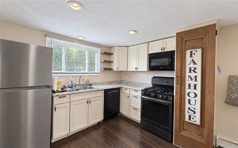 135 Virginia Avenue, Vandergrift, 15690, 3 Bedroom Bedrooms, 5 Room Rooms,1.1 BathroomBathrooms,Residential,For Sale,Virginia Avenue,1767790