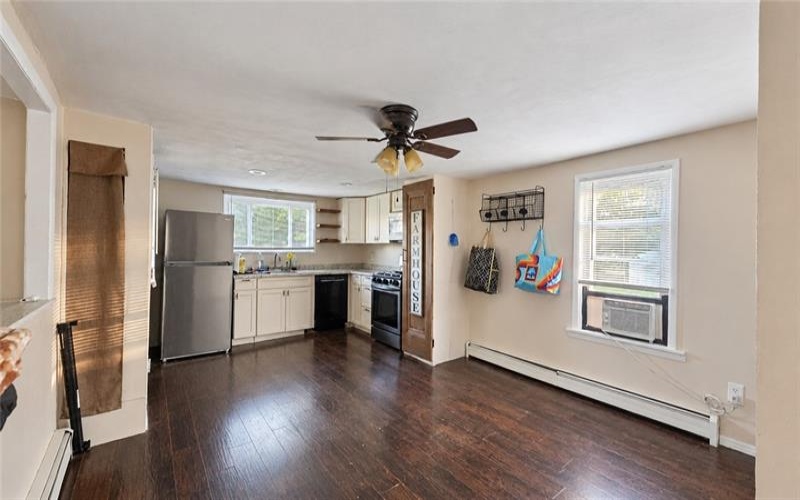 135 Virginia Avenue, Vandergrift, 15690, 3 Bedroom Bedrooms, 5 Room Rooms,1.1 BathroomBathrooms,Residential,For Sale,Virginia Avenue,1767790