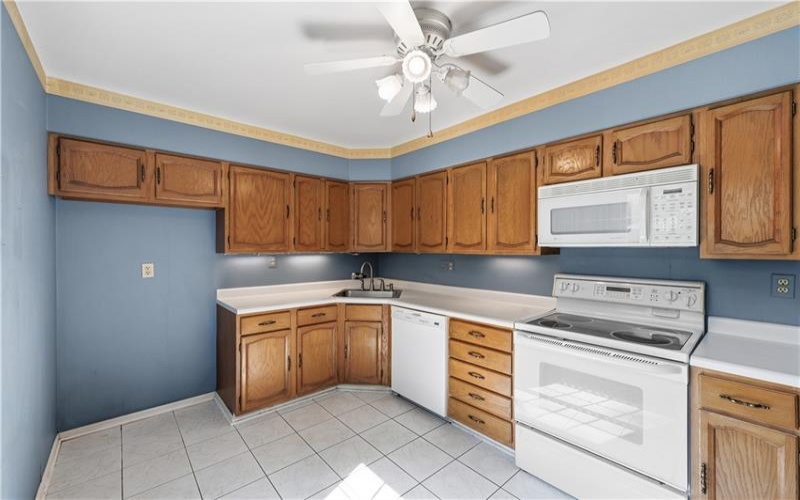 149 ROSCOMMON PLACE, Canonsburg, 15317, 3 Bedrooms Bedrooms, 8 Rooms Rooms,2.1 BathroomsBathrooms,Residential,For Sale,ROSCOMMON PLACE,1764775