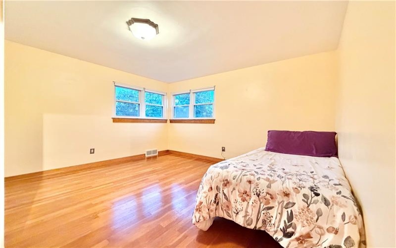1285 Harrison City Export Rd, Jeannette, 15644, 2 Bedrooms Bedrooms, 8 Rooms Rooms,2 BathroomsBathrooms,Residential,For Sale,Harrison City Export Rd,1766510