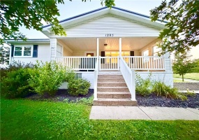 1285 Harrison City Export Rd, Jeannette, 15644, 2 Bedrooms Bedrooms, 8 Rooms Rooms,2 BathroomsBathrooms,Residential,For Sale,Harrison City Export Rd,1766510