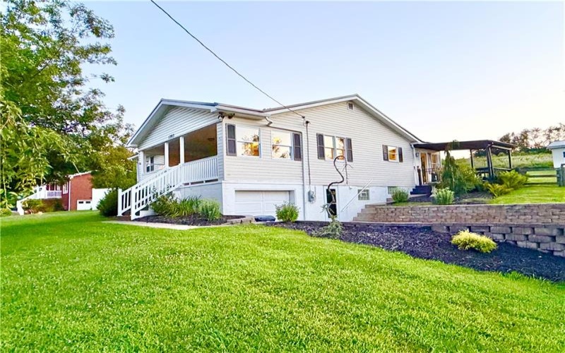 1285 Harrison City Export Rd, Jeannette, 15644, 2 Bedrooms Bedrooms, 8 Rooms Rooms,2 BathroomsBathrooms,Residential,For Sale,Harrison City Export Rd,1766510