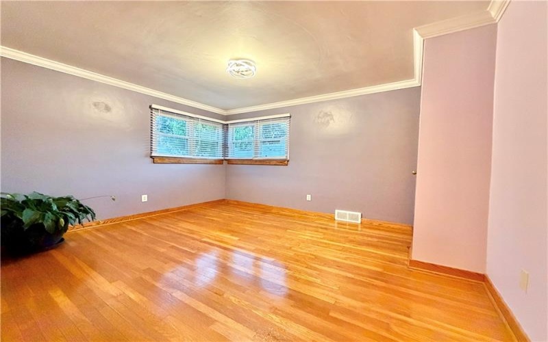1285 Harrison City Export Rd, Jeannette, 15644, 2 Bedrooms Bedrooms, 8 Rooms Rooms,2 BathroomsBathrooms,Residential,For Sale,Harrison City Export Rd,1766510