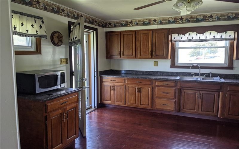 428 Barneys Rd., Perryopolis, 15473, 3 Bedrooms Bedrooms, ,1.1 BathroomsBathrooms,Lease,For Rent,Barneys Rd.,1767806