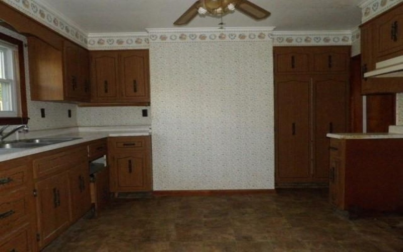 39 Walnut Avenue, Dunbar, 15431, 3 Bedrooms Bedrooms, ,1.1 BathroomsBathrooms,Residential,For Sale,Walnut Avenue,1767817