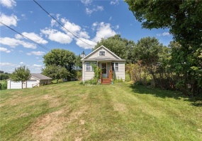 7221 National Pike, Uniontown, 15401, 2 Bedrooms Bedrooms, 5 Rooms Rooms,1.1 BathroomsBathrooms,Residential,For Sale,National Pike,1767825 7221 National Pike, Uniontown, 15401, 2 Bedrooms Bedrooms, 5 Rooms Rooms,1.1 BathroomsBathrooms,Residential,For Sale,National Pike,1767825