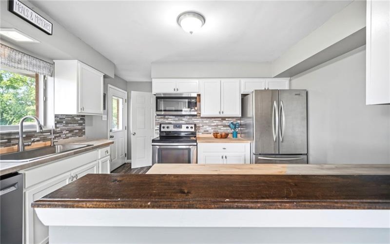 14 Highland St, Monongahela, 15063, 3 Bedrooms Bedrooms, 8 Rooms Rooms,2.1 BathroomsBathrooms,Residential,For Sale,Highland St,1764792