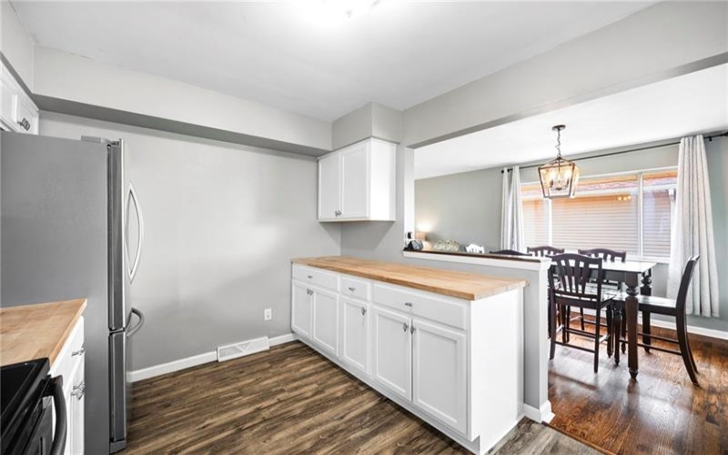 14 Highland St, Monongahela, 15063, 3 Bedrooms Bedrooms, 8 Rooms Rooms,2.1 BathroomsBathrooms,Residential,For Sale,Highland St,1764792