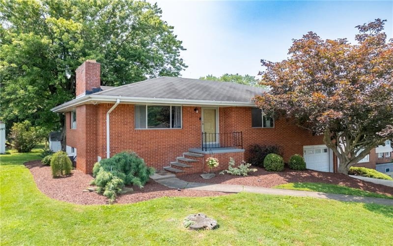 14 Highland St, Monongahela, 15063, 3 Bedrooms Bedrooms, 8 Rooms Rooms,2.1 BathroomsBathrooms,Residential,For Sale,Highland St,1764792