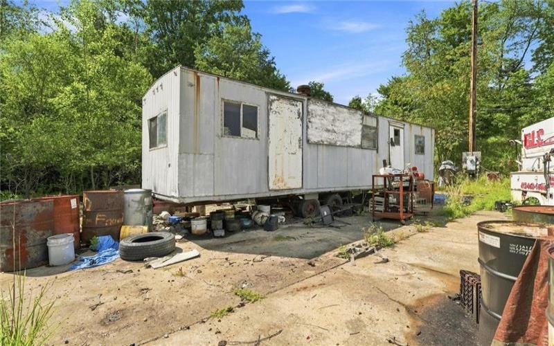 193-197 Silvis Road, Export, 15632, ,Commercial-industrial-business,For Sale,Silvis Road,1767838