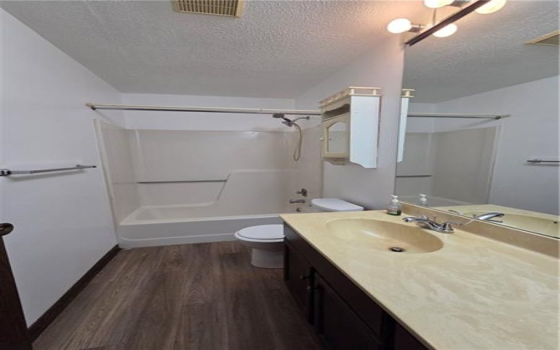 111 Pike St, Canonsburg, 15317, 2 Bedrooms Bedrooms, ,1.1 BathroomsBathrooms,Lease,For Rent,Pike St,1764813