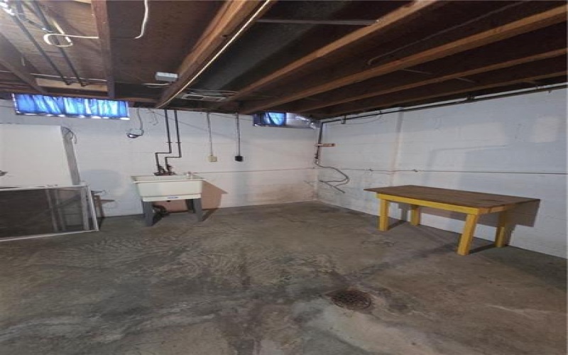 111 Pike St, Canonsburg, 15317, 2 Bedrooms Bedrooms, ,1.1 BathroomsBathrooms,Lease,For Rent,Pike St,1764813