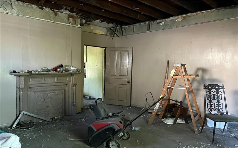482 LIBERTY AVENUE, Donora, 15033, 2 Bedrooms Bedrooms, 6 Rooms Rooms,1 BathroomBathrooms,Residential,For Sale,LIBERTY AVENUE,1764817