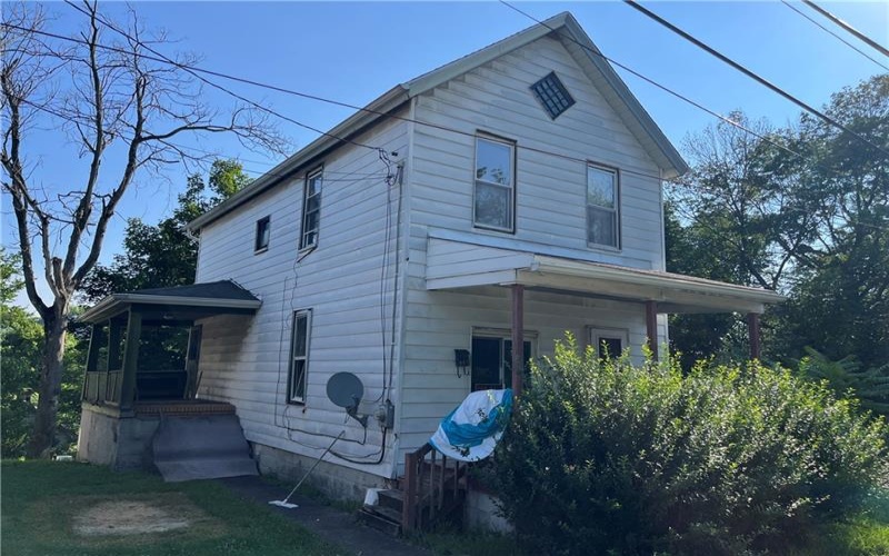 482 LIBERTY AVENUE, Donora, 15033, 2 Bedrooms Bedrooms, 6 Rooms Rooms,1 BathroomBathrooms,Residential,For Sale,LIBERTY AVENUE,1764817