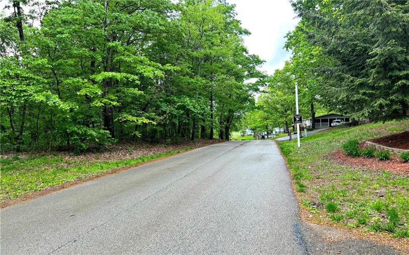 10 Via Milano, Smock, 15480, 3 Bedrooms Bedrooms, ,2 BathroomsBathrooms,Residential,For Sale,Via Milano,1764830