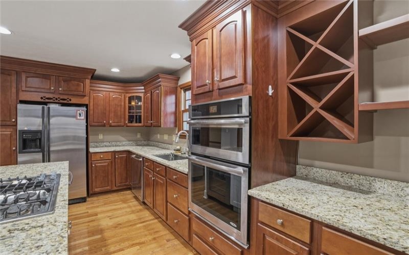 1000 Fawn Valley Dr, Canonsburg, 15317, 3 Bedrooms Bedrooms, 10 Rooms Rooms,3.1 BathroomsBathrooms,Residential,For Sale,Fawn Valley Dr,1766552