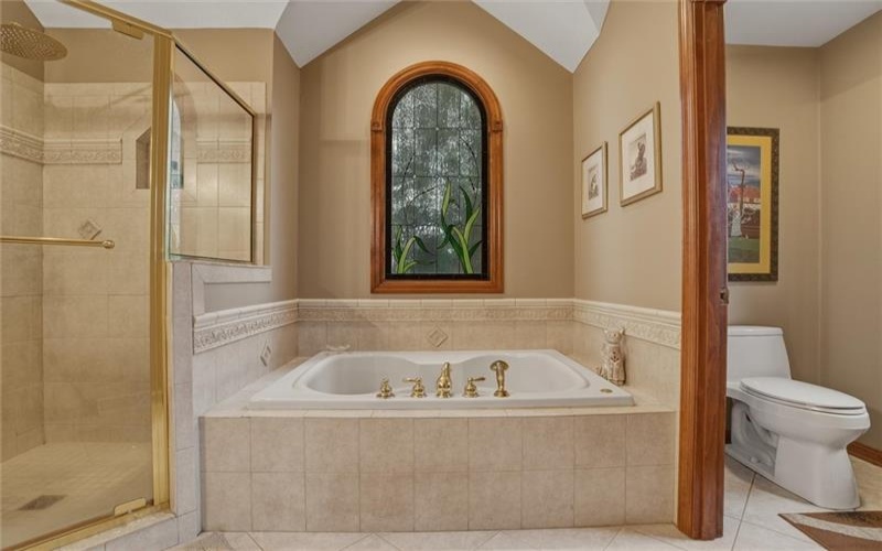 1000 Fawn Valley Dr, Canonsburg, 15317, 3 Bedrooms Bedrooms, 10 Rooms Rooms,3.1 BathroomsBathrooms,Residential,For Sale,Fawn Valley Dr,1766552