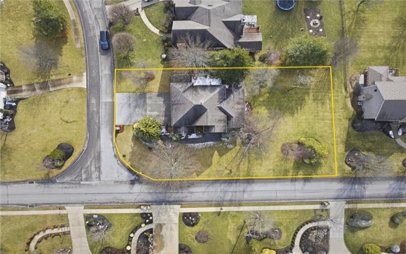 1000 Fawn Valley Dr, Canonsburg, 15317, 3 Bedrooms Bedrooms, 10 Rooms Rooms,3.1 BathroomsBathrooms,Residential,For Sale,Fawn Valley Dr,1766552