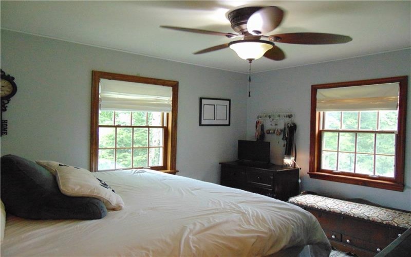 191 Buttermilk Hollow Rd, North Huntingdon, 15642, 4 Bedroom Bedrooms, 8 Room Rooms,2 BathroomBathrooms,Residential,For Sale,Buttermilk Hollow Rd,1767897