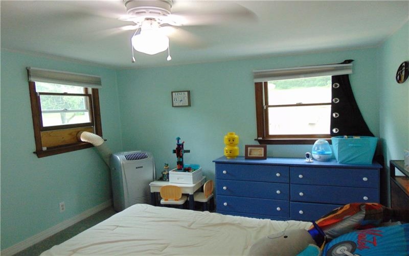 191 Buttermilk Hollow Rd, North Huntingdon, 15642, 4 Bedroom Bedrooms, 8 Room Rooms,2 BathroomBathrooms,Residential,For Sale,Buttermilk Hollow Rd,1767897