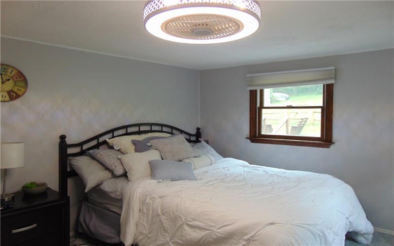 191 Buttermilk Hollow Rd, North Huntingdon, 15642, 4 Bedroom Bedrooms, 8 Room Rooms,2 BathroomBathrooms,Residential,For Sale,Buttermilk Hollow Rd,1767897