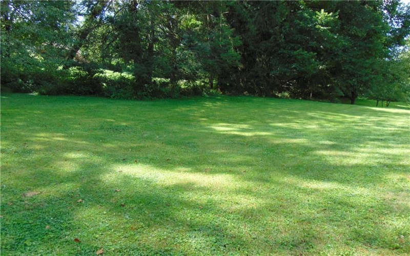191 Buttermilk Hollow Rd, North Huntingdon, 15642, 4 Bedroom Bedrooms, 8 Room Rooms,2 BathroomBathrooms,Residential,For Sale,Buttermilk Hollow Rd,1767897