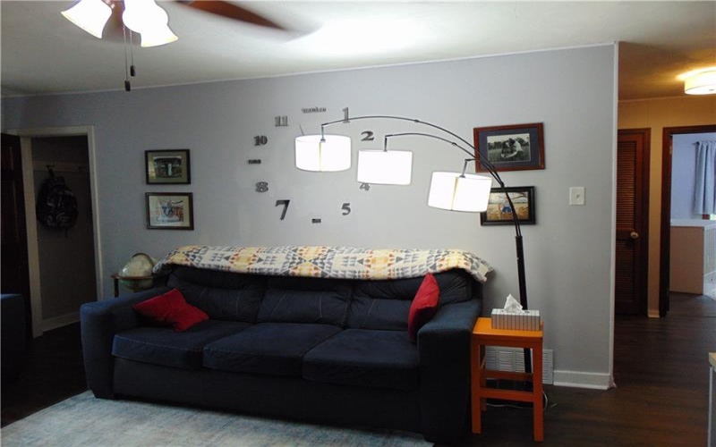 191 Buttermilk Hollow Rd, North Huntingdon, 15642, 4 Bedroom Bedrooms, 8 Room Rooms,2 BathroomBathrooms,Residential,For Sale,Buttermilk Hollow Rd,1767897