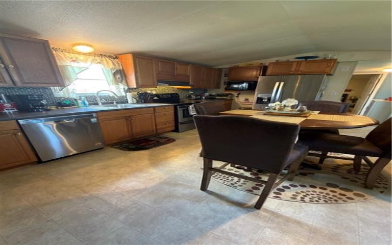 806 Governors Circle, 15301, 15301, 2 Bedrooms Bedrooms, ,1 BathroomBathrooms,Residential,For Sale,Governors Circle,1764859