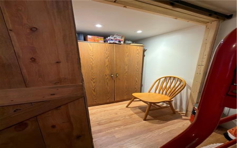 806 Governors Circle, 15301, 15301, 2 Bedrooms Bedrooms, ,1 BathroomBathrooms,Residential,For Sale,Governors Circle,1764859