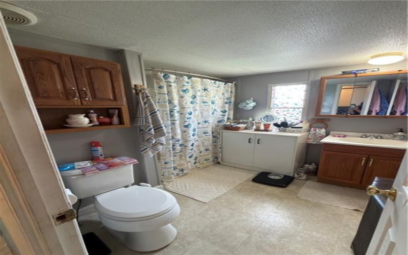 806 Governors Circle, 15301, 15301, 2 Bedrooms Bedrooms, ,1 BathroomBathrooms,Residential,For Sale,Governors Circle,1764859
