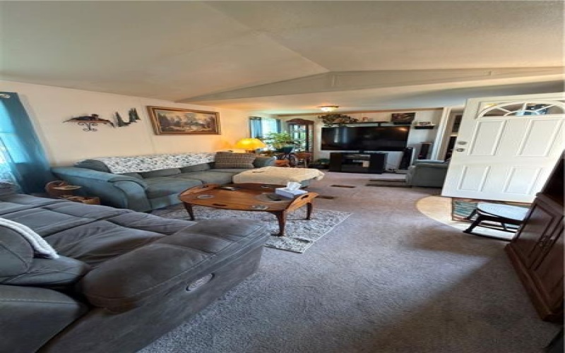 806 Governors Circle, 15301, 15301, 2 Bedrooms Bedrooms, ,1 BathroomBathrooms,Residential,For Sale,Governors Circle,1764859