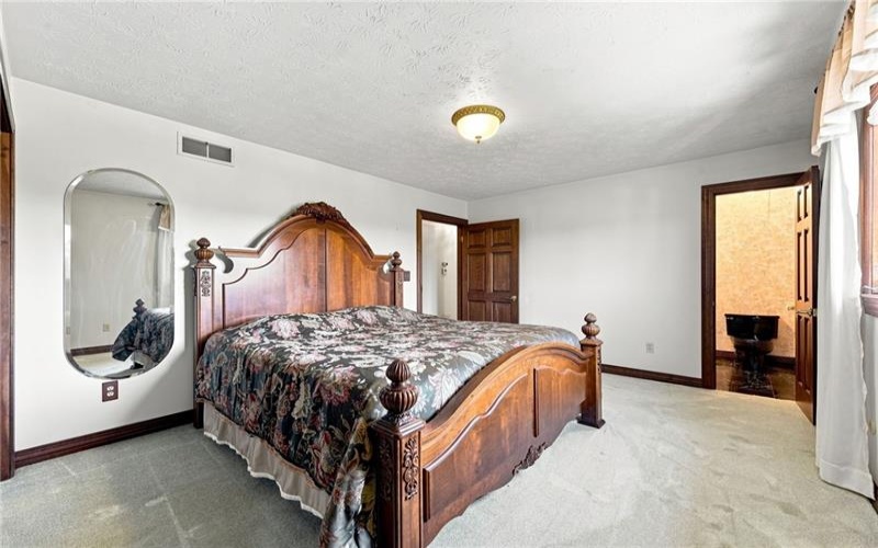 380 Helen Ave, Monessen, 15062, 4 Bedroom Bedrooms, 9 Room Rooms,3.1 BathroomBathrooms,Residential,For Sale,Helen Ave,1767915