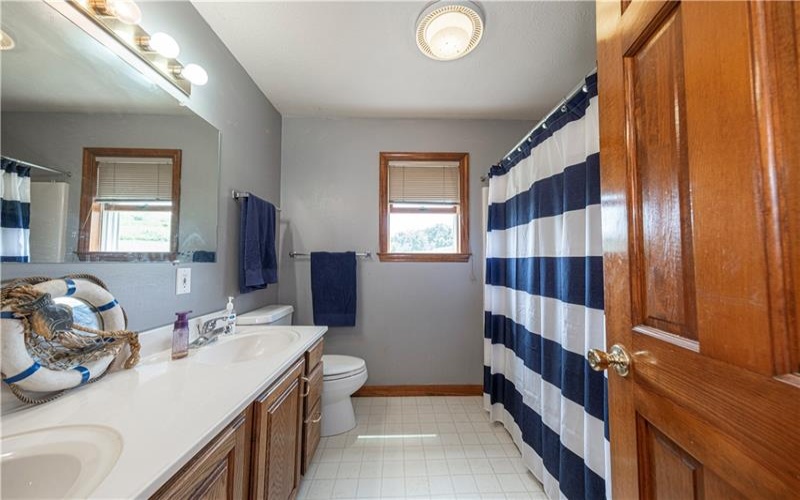 400 Walker Lane, Washington, 15301, 6 Bedrooms Bedrooms, 14 Rooms Rooms,4 BathroomsBathrooms,Residential,For Sale,Walker Lane,1767936