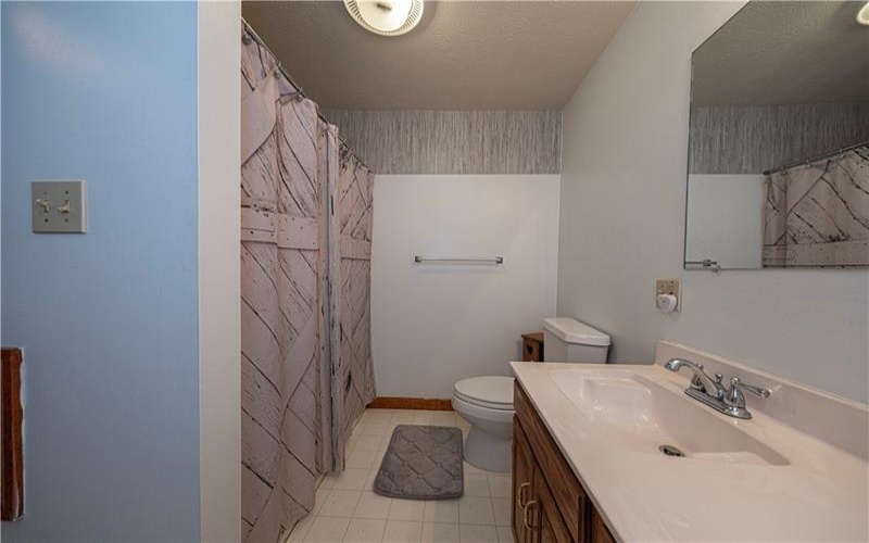 400 Walker Lane, Washington, 15301, 6 Bedrooms Bedrooms, 14 Rooms Rooms,4 BathroomsBathrooms,Residential,For Sale,Walker Lane,1767936