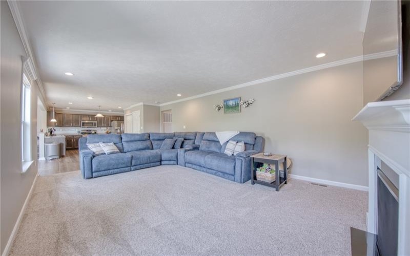 278 Stump Dr, Rostraver Twp, 15012, 4 Bedrooms Bedrooms, ,2.2 BathroomsBathrooms,Residential,For Sale,Stump Dr,1764918