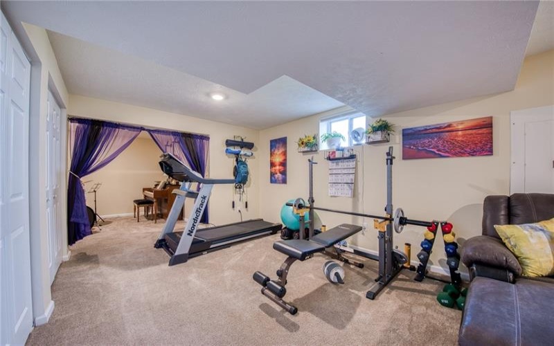 278 Stump Dr, Rostraver Twp, 15012, 4 Bedrooms Bedrooms, ,2.2 BathroomsBathrooms,Residential,For Sale,Stump Dr,1764918