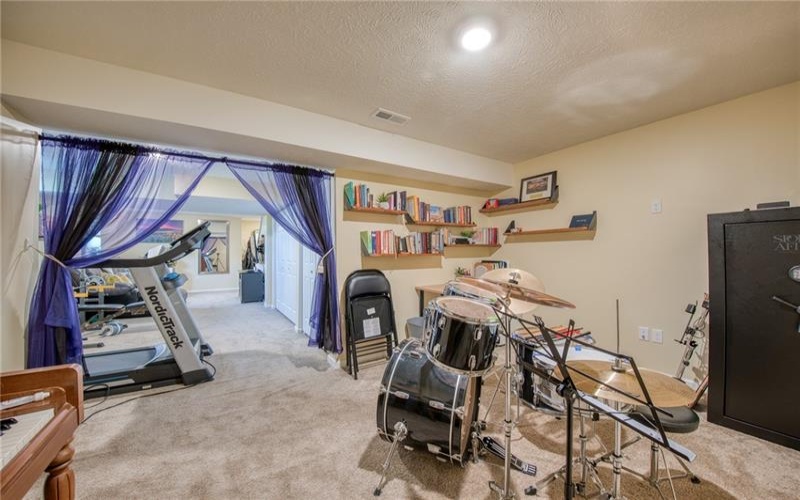 278 Stump Dr, Rostraver Twp, 15012, 4 Bedrooms Bedrooms, ,2.2 BathroomsBathrooms,Residential,For Sale,Stump Dr,1764918