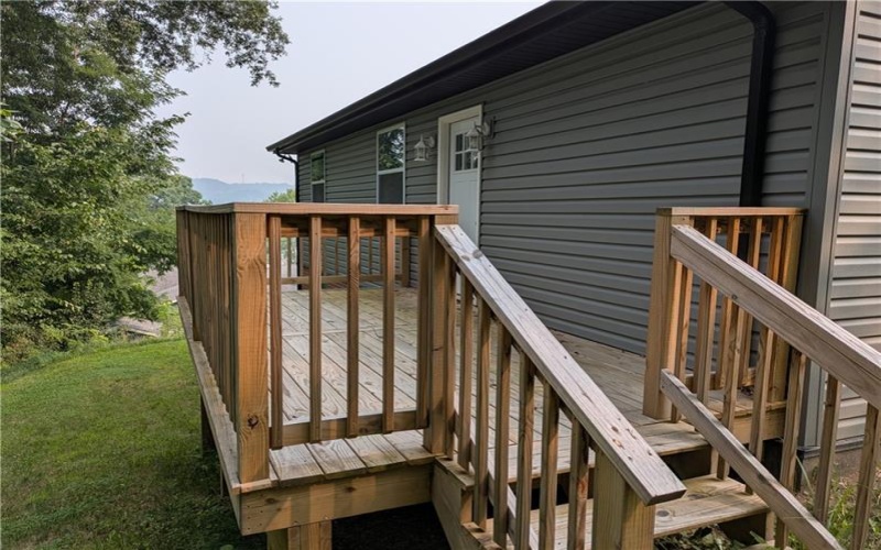 910 Burton, Youngwood, 15697, 3 Bedrooms Bedrooms, 5 Rooms Rooms,1.1 BathroomsBathrooms,Residential,For Sale,Burton,1766599