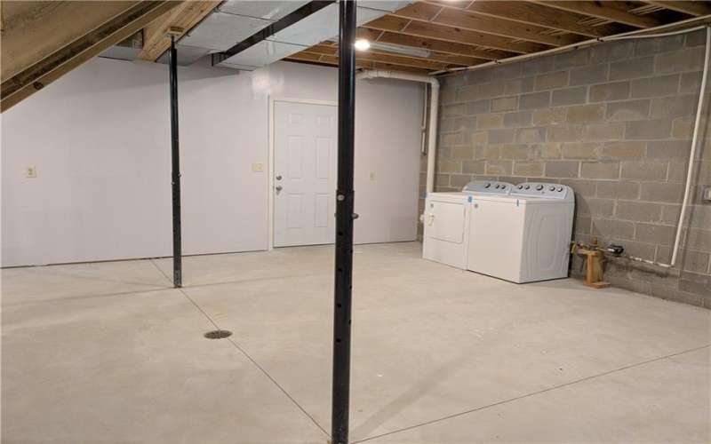 910 Burton, Youngwood, 15697, 3 Bedrooms Bedrooms, 5 Rooms Rooms,1.1 BathroomsBathrooms,Residential,For Sale,Burton,1766599