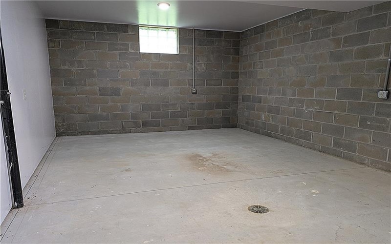 910 Burton, Youngwood, 15697, 3 Bedrooms Bedrooms, 5 Rooms Rooms,1.1 BathroomsBathrooms,Residential,For Sale,Burton,1766599