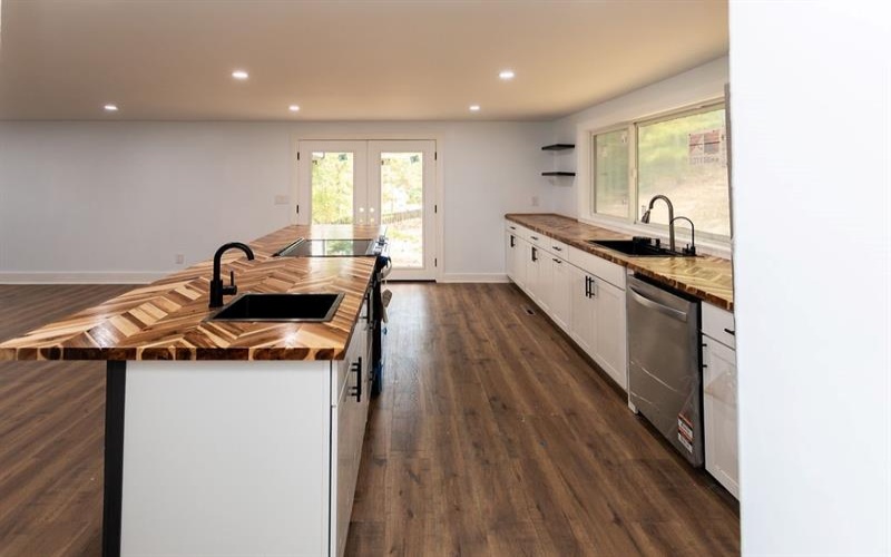 114 Locust Street, Hopwood, 15445, 4 Bedrooms Bedrooms, ,4.1 BathroomsBathrooms,Residential,For Sale,Locust Street,1721905