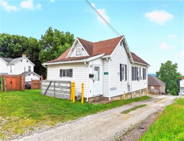 338 Crawford Ave, Connellsville, 15425, 1 Bedroom Bedrooms, ,1 BathroomBathrooms,Residential,For Sale,Crawford Ave,1767909