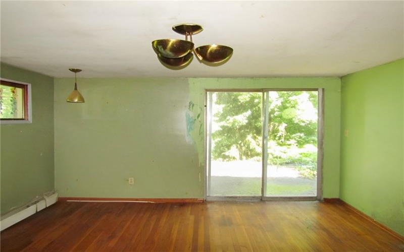 2511 7th St, New Kensington, 15068, 3 Bedrooms Bedrooms, 6 Rooms Rooms,2 BathroomsBathrooms,Residential,For Sale,7th St,1768128