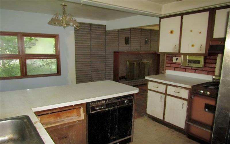 2511 7th St, New Kensington, 15068, 3 Bedrooms Bedrooms, 6 Rooms Rooms,2 BathroomsBathrooms,Residential,For Sale,7th St,1768128