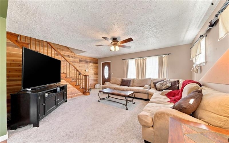 208 Stone Church Rd, Brownsville, 15417, 4 Bedrooms Bedrooms, 6 Rooms Rooms,2 BathroomsBathrooms,Residential,For Sale,Stone Church Rd,1768135