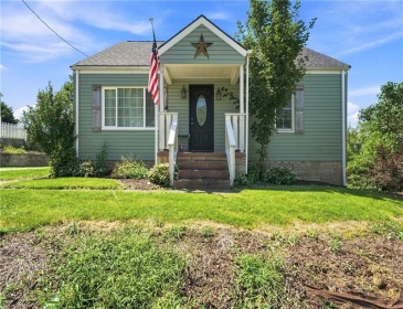 208 Stone Church Rd, Brownsville, 15417, 4 Bedrooms Bedrooms, 6 Rooms Rooms,2 BathroomsBathrooms,Residential,For Sale,Stone Church Rd,1768135